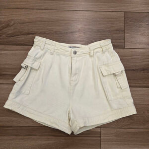 Sixty-siX Cream high waisted Cargo Shorts 29" size 9